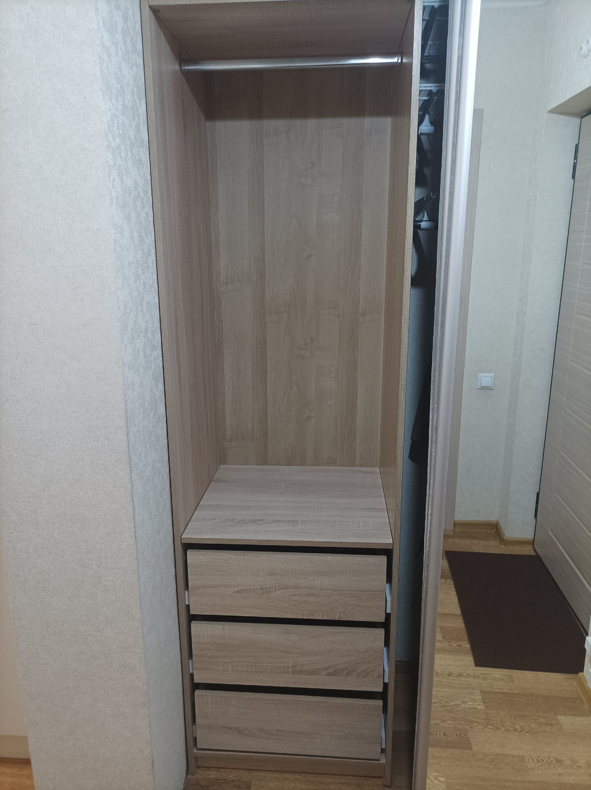 Квартира-студия с видом на парк 27 кв. м. 13/16 этаж (Тюльпан)